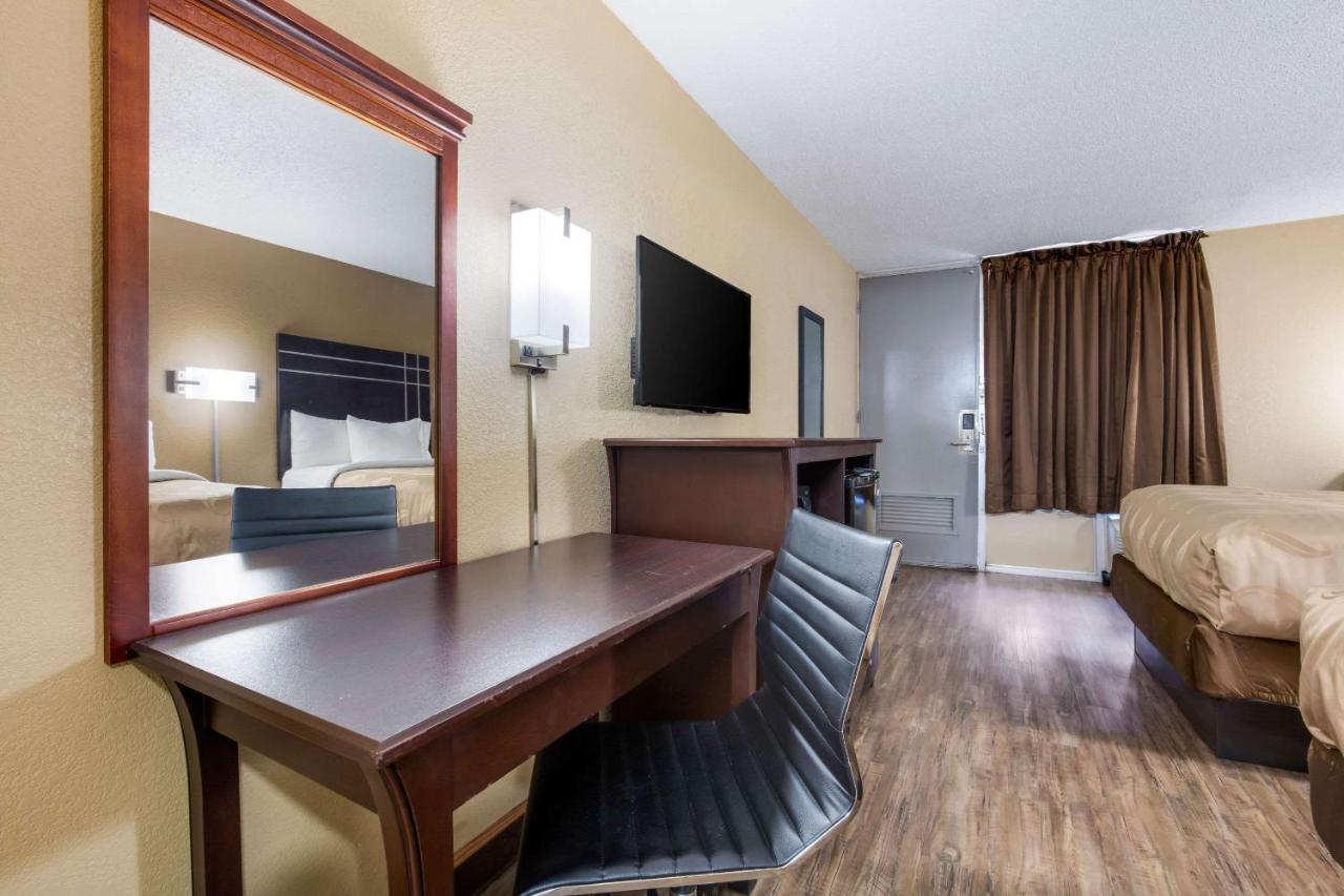 Quality Inn Starkville Dış mekan fotoğraf