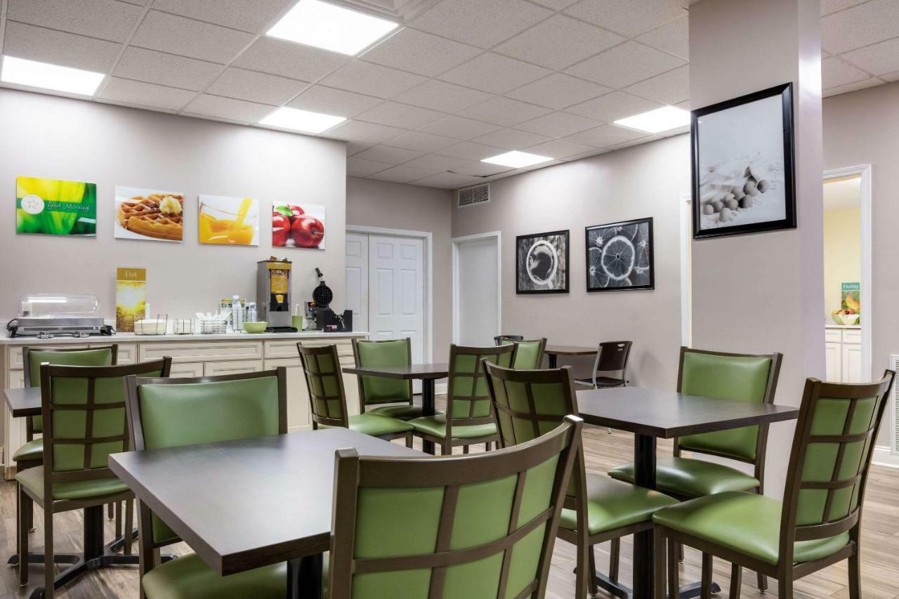 Quality Inn Starkville Dış mekan fotoğraf